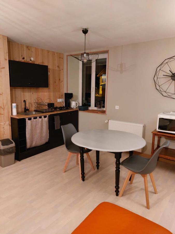 Studio Cosy De 2 A 4 Personnes Au Coeur Du Haut Doubs, Entre Les Lacs, Les Montagnes Et Les Vignobles Apartment Frasne Exterior foto