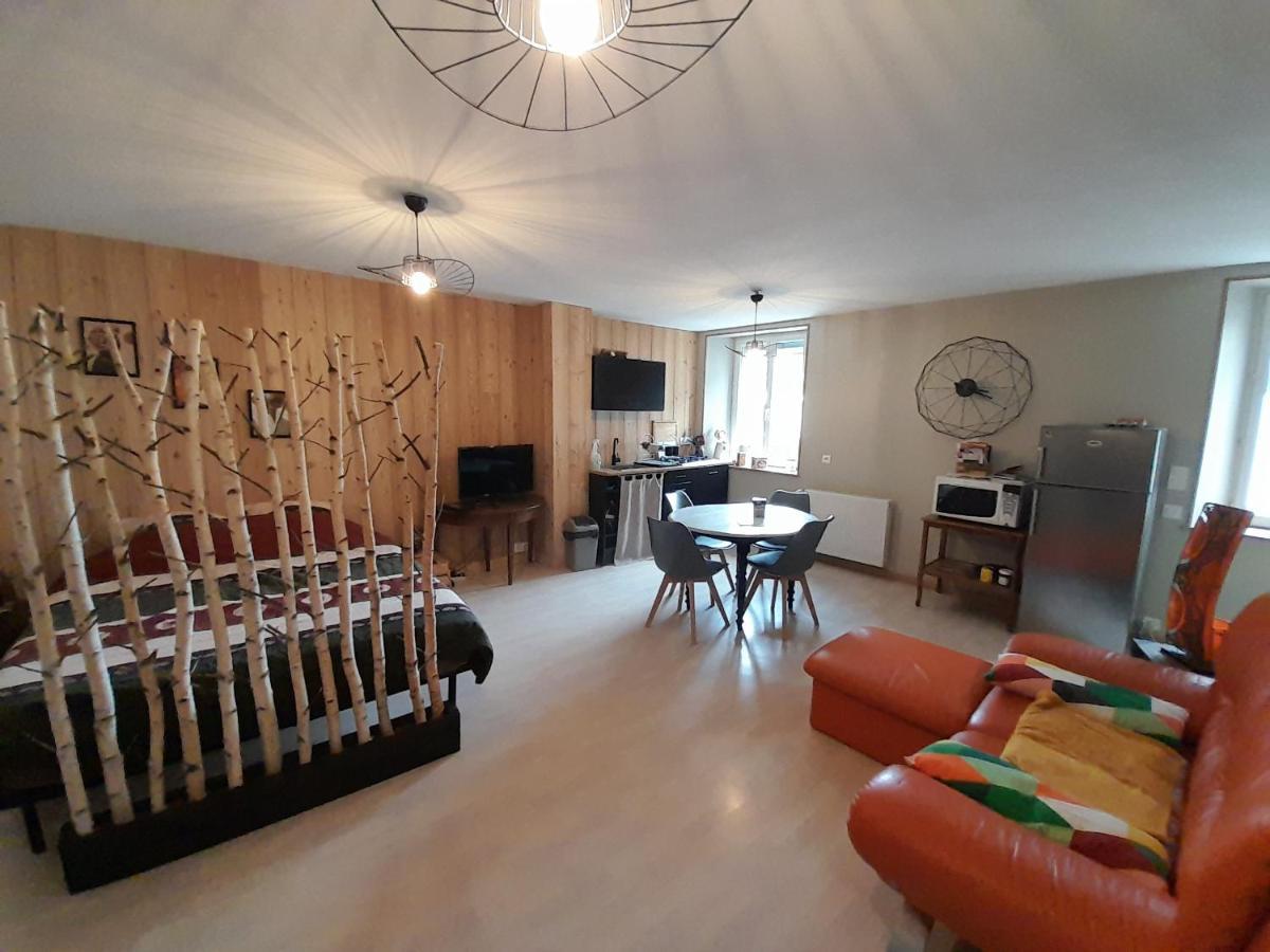 Studio Cosy De 2 A 4 Personnes Au Coeur Du Haut Doubs, Entre Les Lacs, Les Montagnes Et Les Vignobles Apartment Frasne Exterior foto